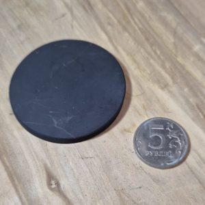 Плитка из Шунгита неполированная круглая 74 мм